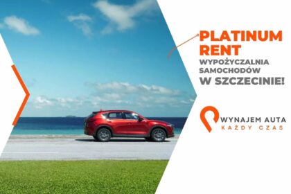 plaza-wynajem-dlugoterminowy-szczecin-jpg Czerwony samochód na tle morza, promujący wynajem długoterminowy Szczecin.