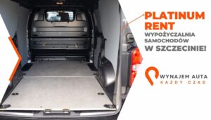 Wnętrze przestronnego bagażnika samochodu Toyota ProAce Long.